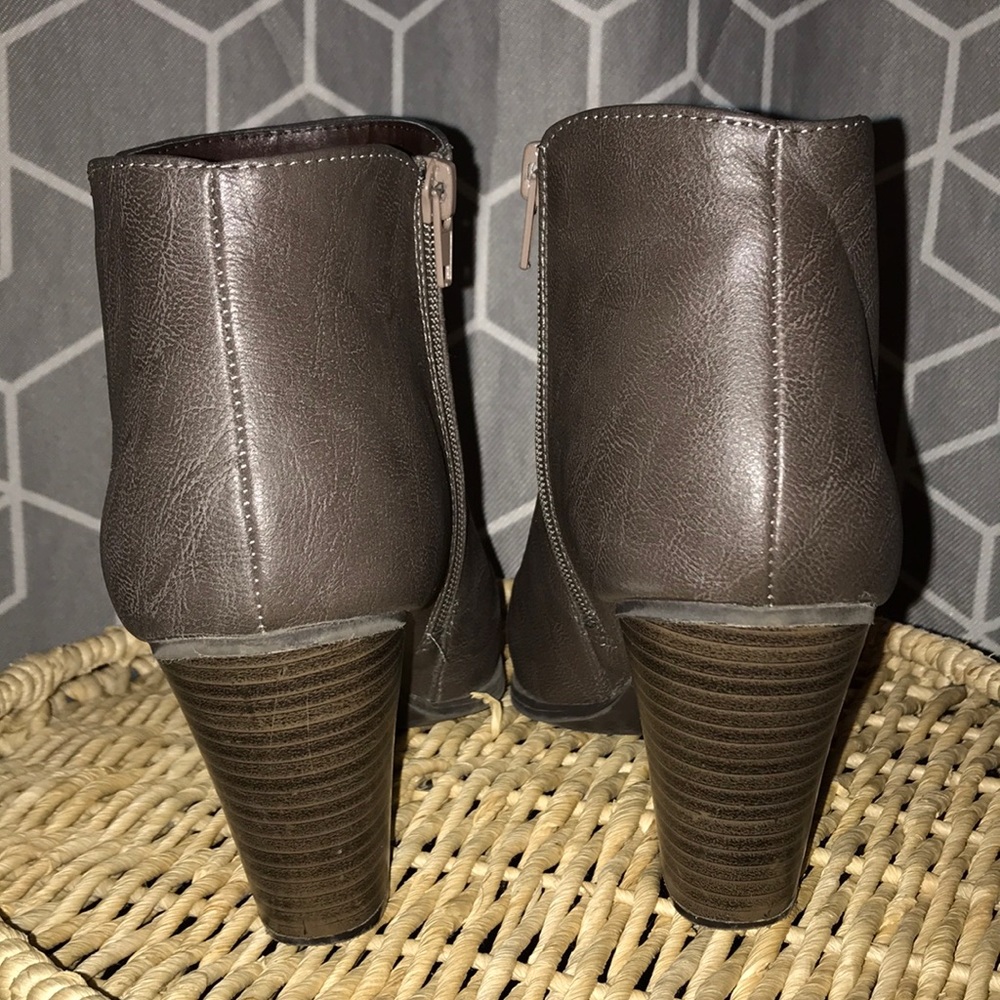 Gray ankle booties - Picture 4 of 4